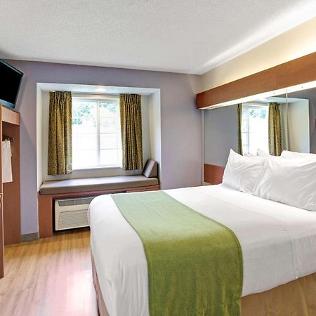 Microtel Inn & Suites By Wyndham Черокі Екстер'єр фото