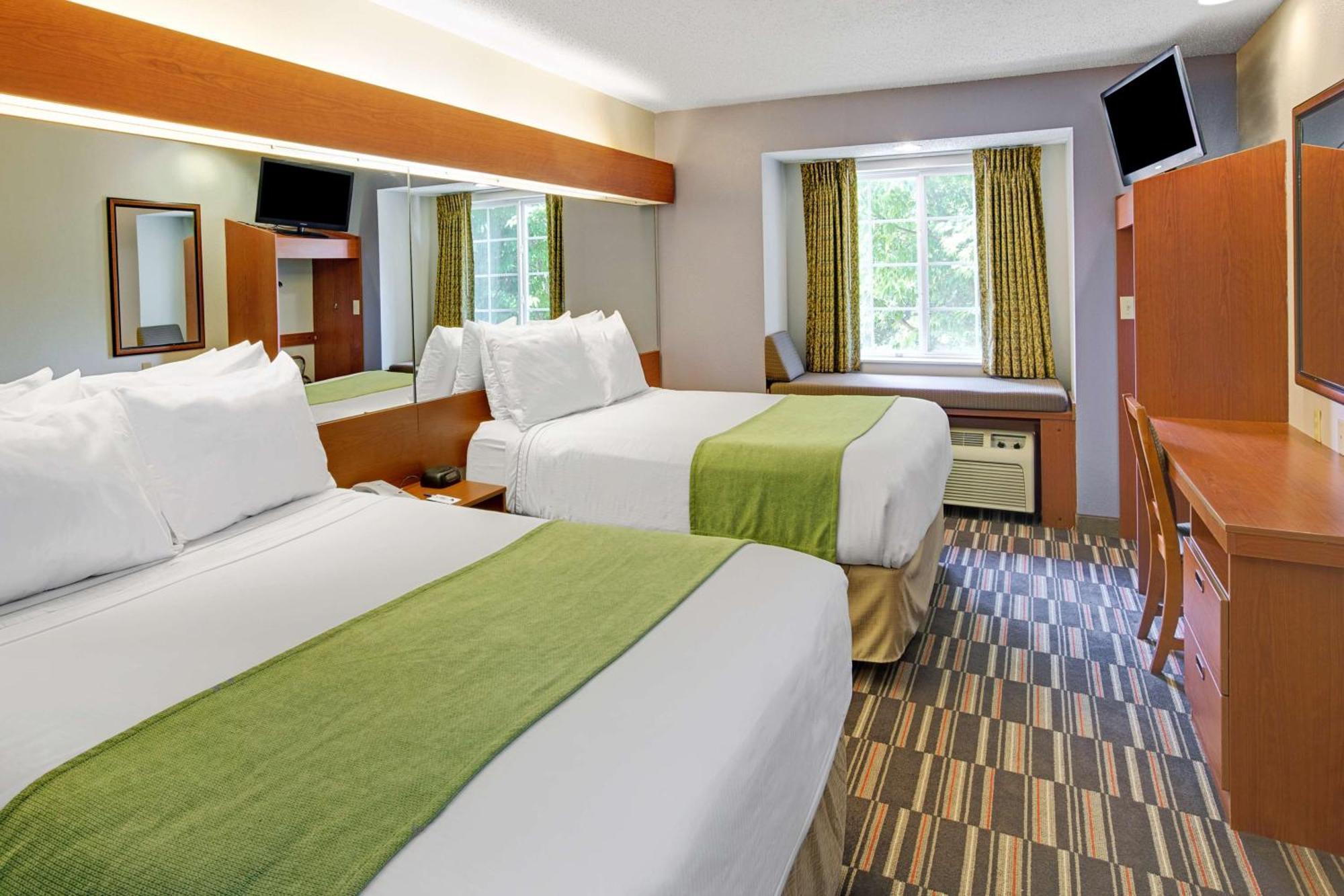 Microtel Inn & Suites By Wyndham Черокі Екстер'єр фото